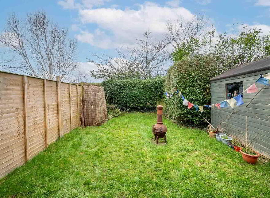 1 Loopland Crescent, Belfast, BT6 9EE