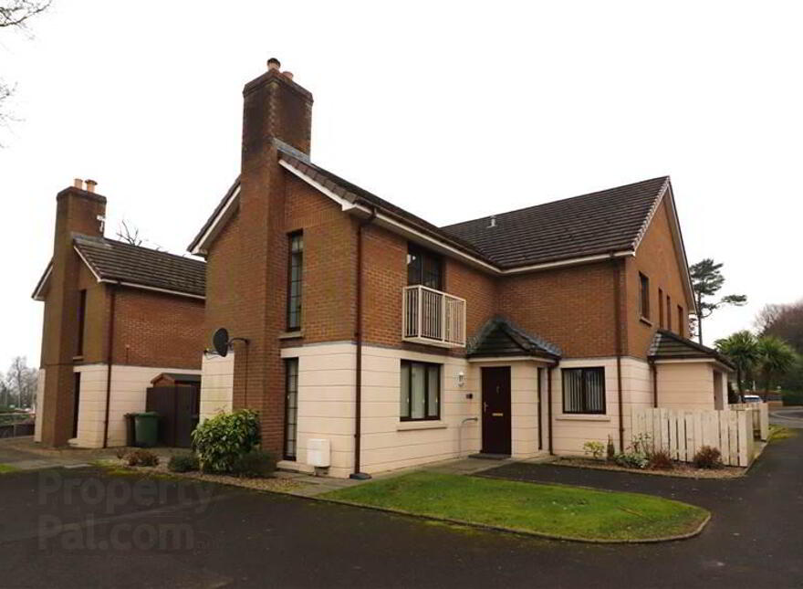 25 Garvey Court, Belsize Road, Lisburn, BT27 4DG photo