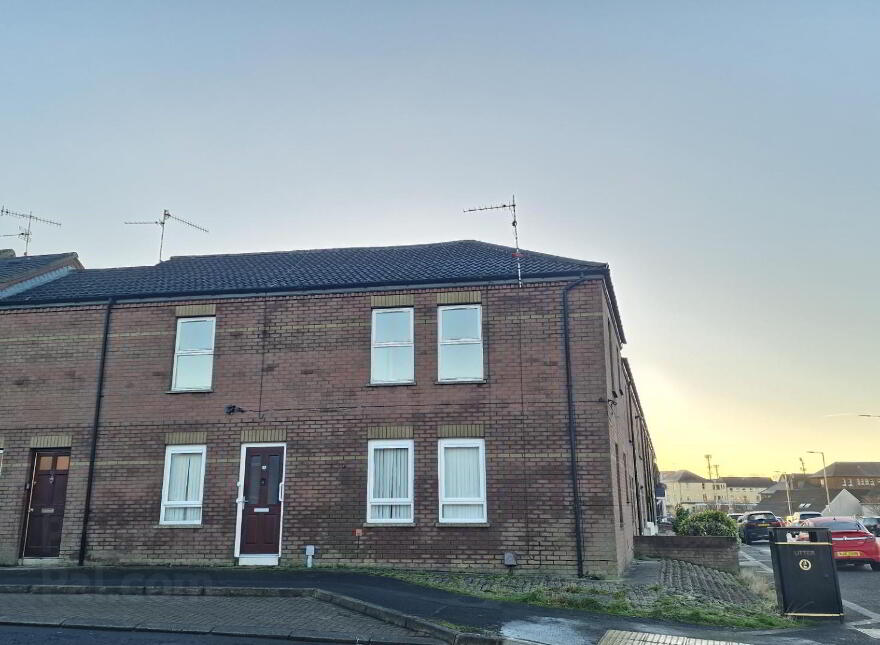 21 James Street, Lurgan, BT66 6BS photo