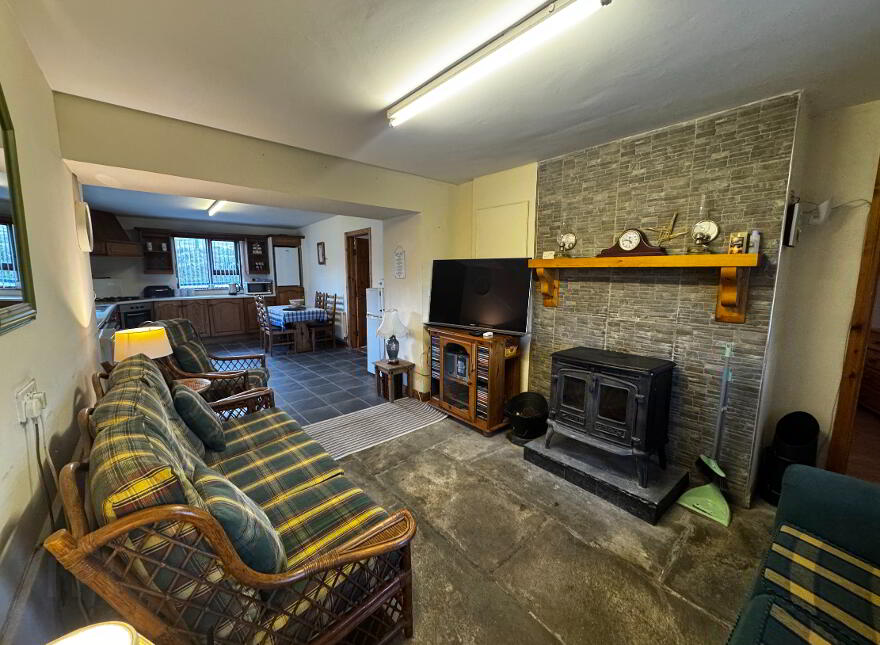 Garrydene Cottage, Meenacharvy, Carrick, F94N2P8