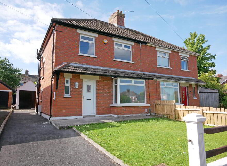 3 Mount Merrion Gardens, Belfast, BT6 0FW photo