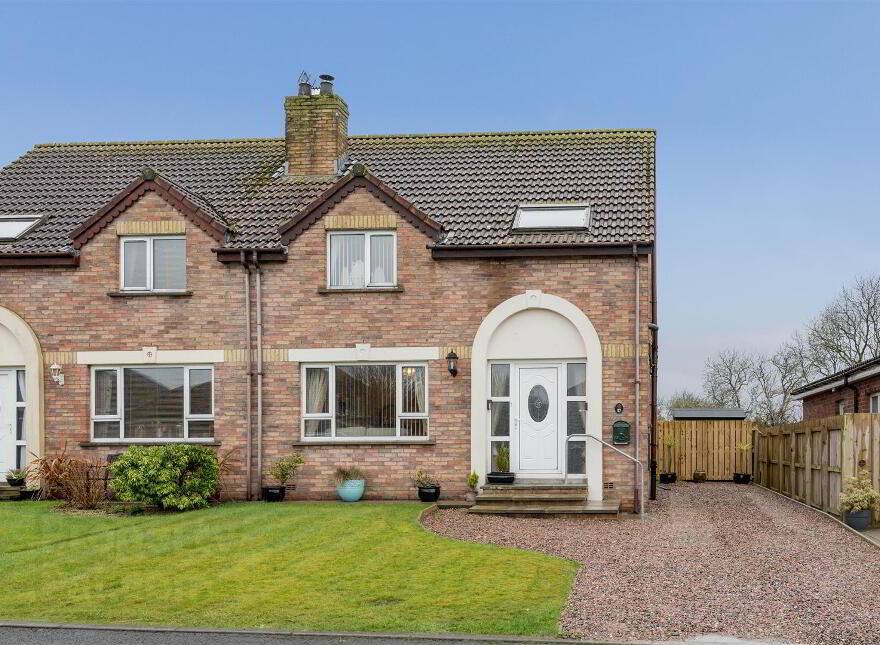 17 The Spires Crescent, Killinchy, BT23 6UQ photo