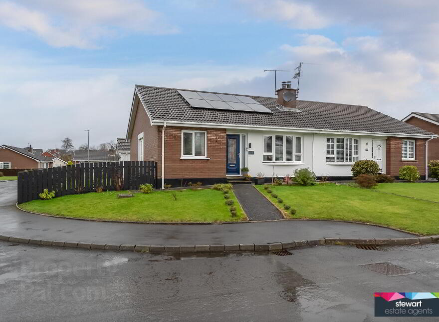 51 Cambrai Heights, Waringstown, BT66 7PY photo