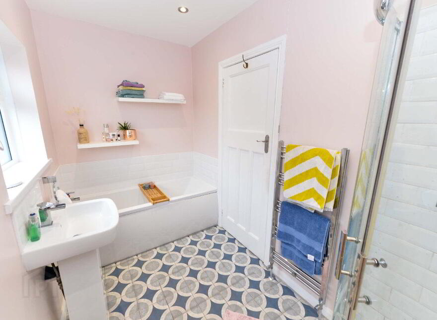4 Kings Drive, Belfast, BT5 6PS