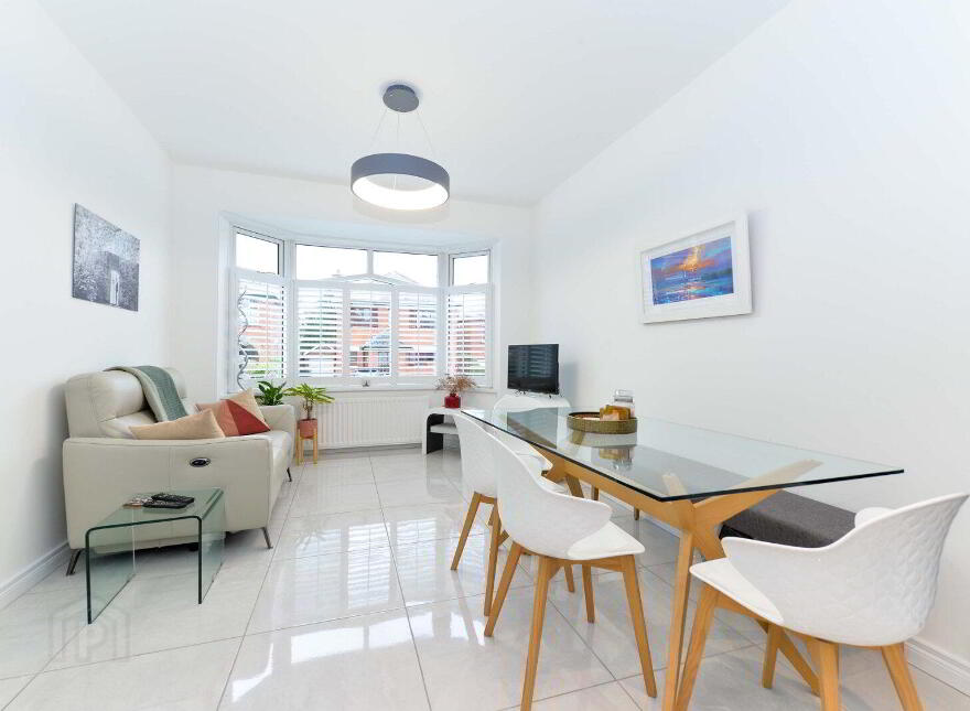 4 Kings Drive, Belfast, BT5 6PS