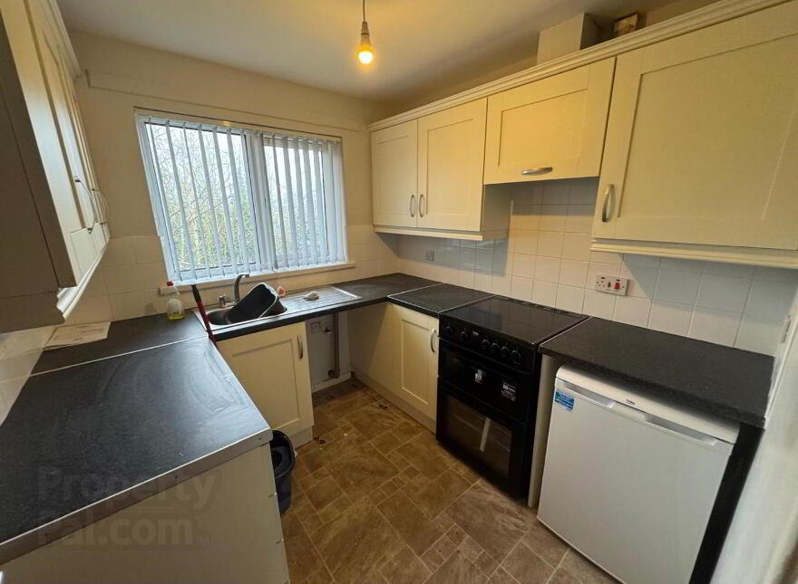 48a Winchester Park, Waterside, Derry / Londonderry, BT47 6XZ photo