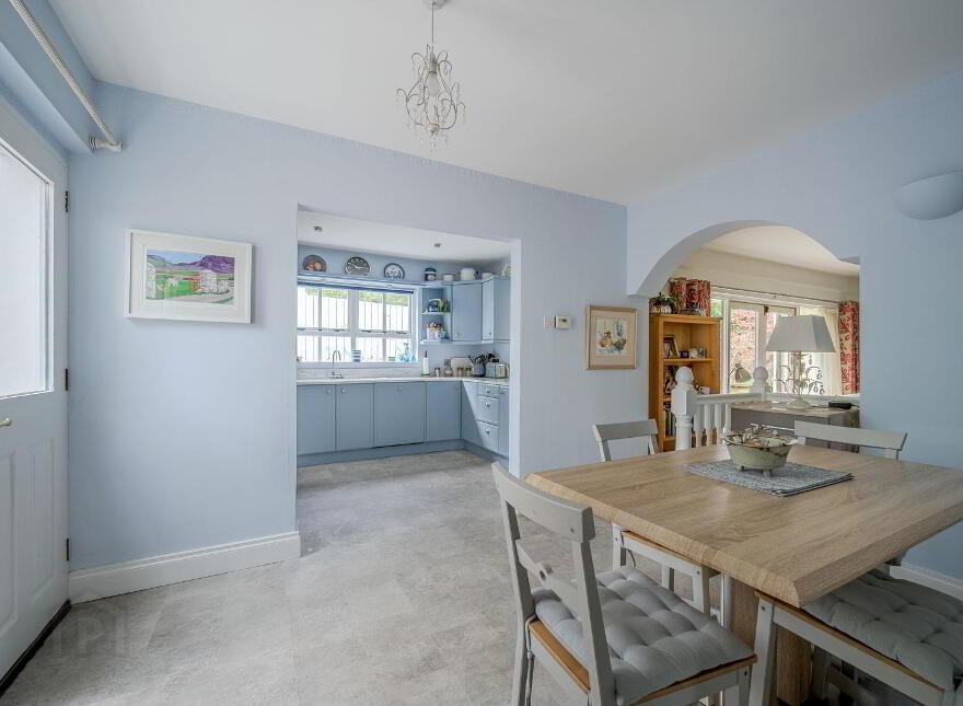 APT 4, Wood Lodge, Croft Road, Holywood, BT18 0QB