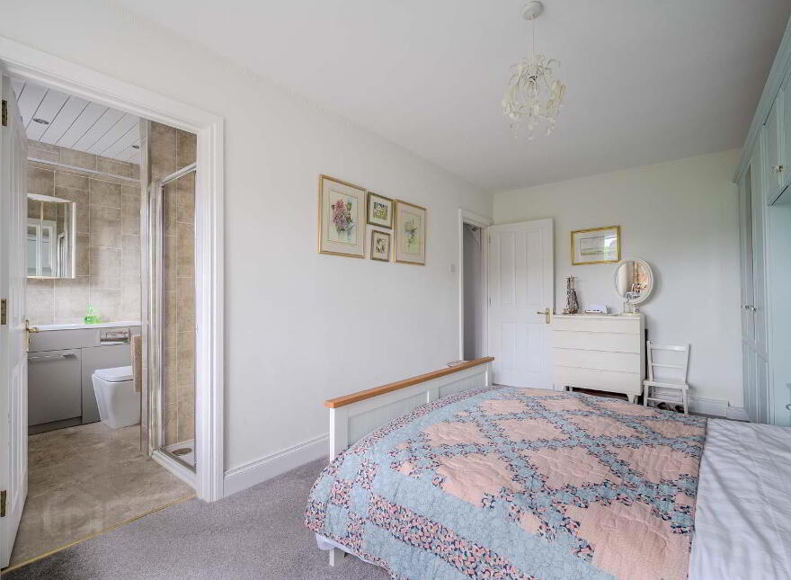 APT 4, Wood Lodge, Croft Road, Holywood, BT18 0QB