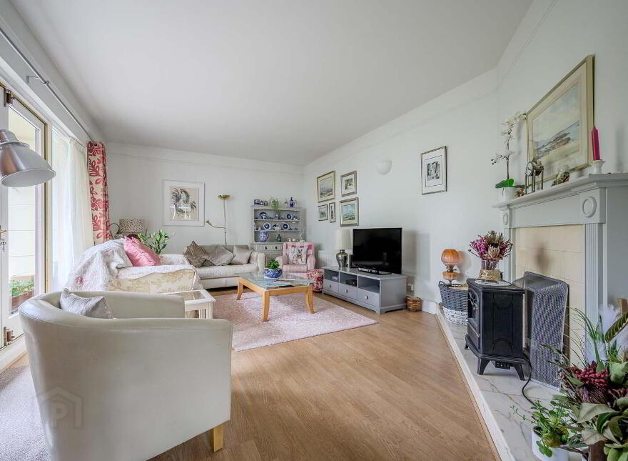 APT 4, Wood Lodge, Croft Road, Holywood, BT18 0QB