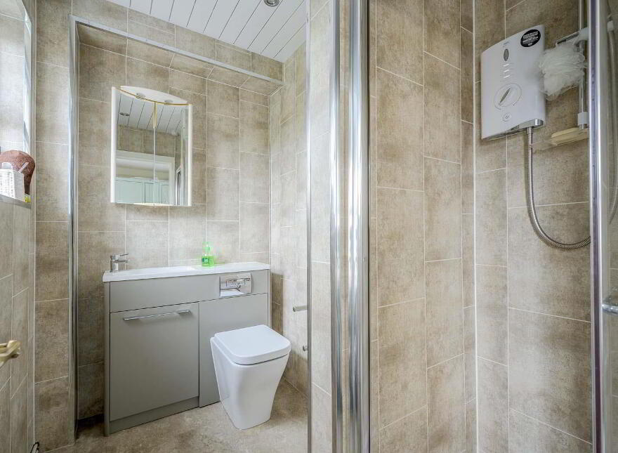 APT 4, Wood Lodge, Croft Road, Holywood, BT18 0QB
