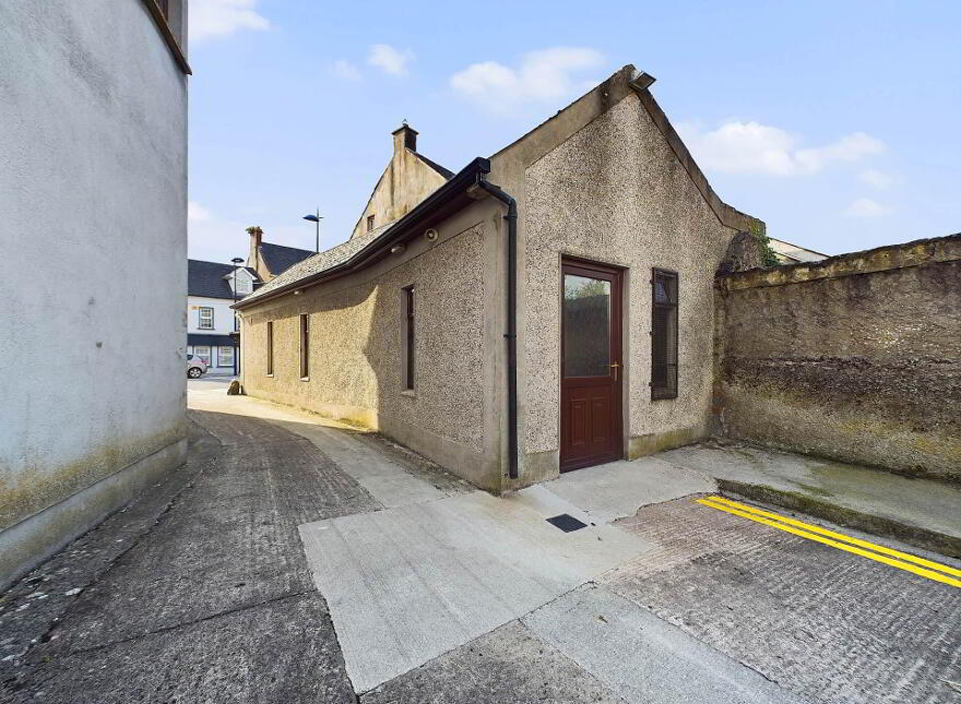 Kickham Street, Carrick-On-Suir, E32PW28