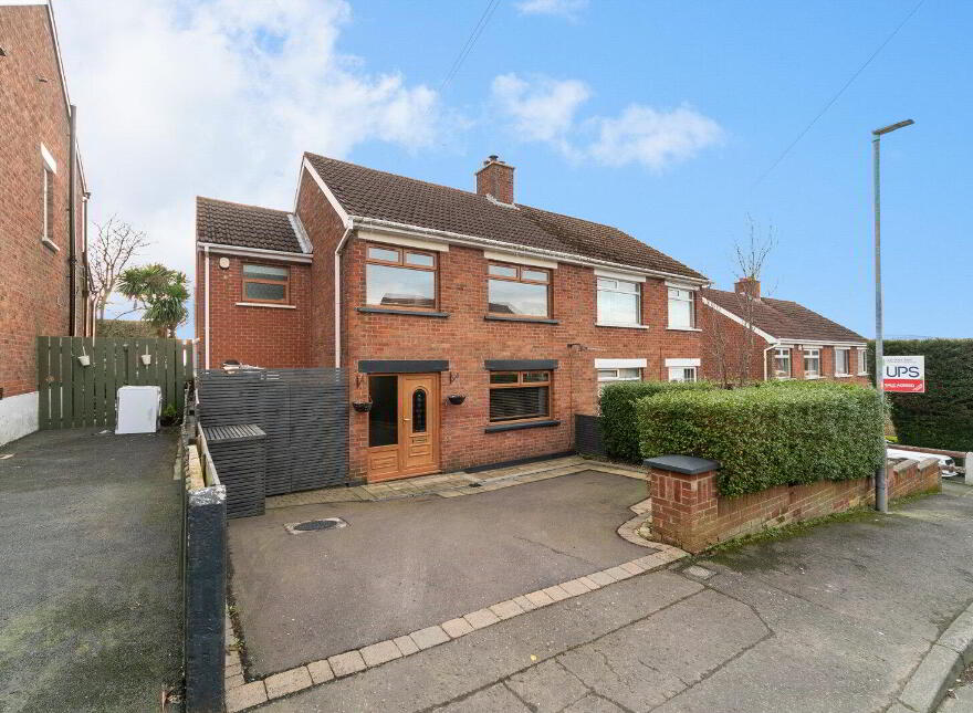 15 Mount Michael Park, Belfast, BT8 6JX photo