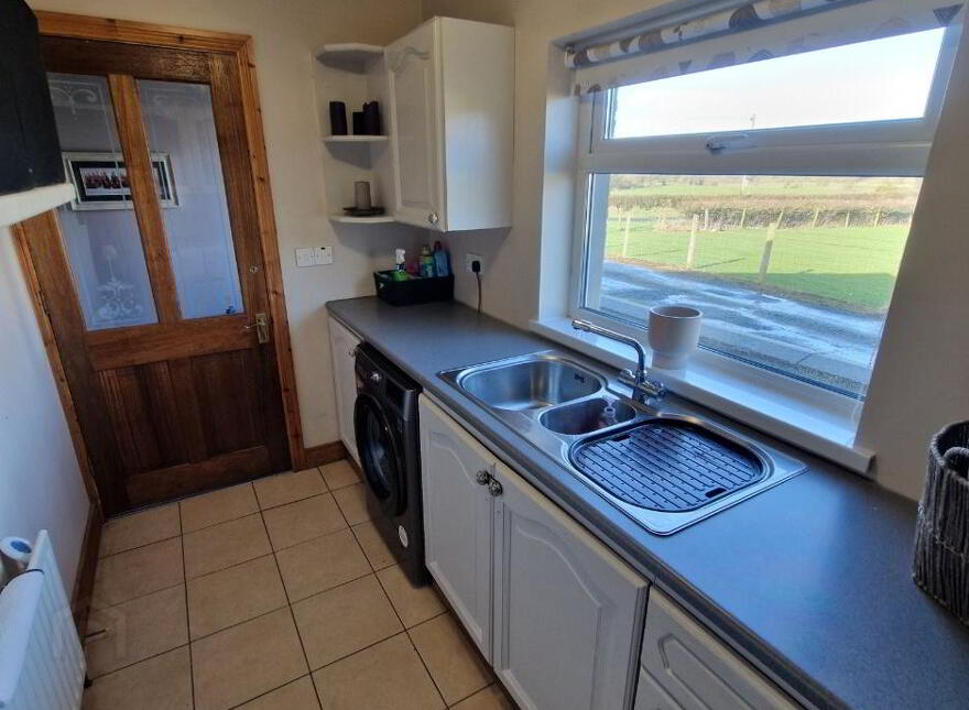 27 Thornhill Road, Antrim, BT41 2LH
