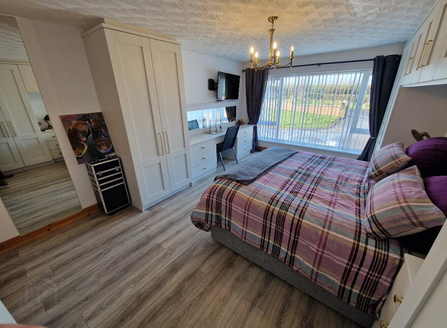 27 Thornhill Road, Antrim, BT41 2LH