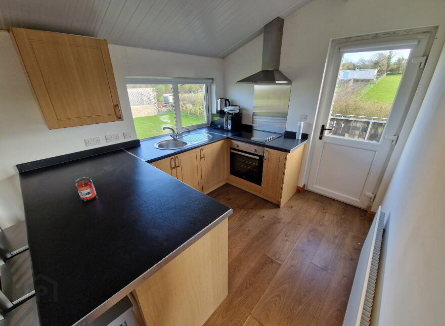 27 Thornhill Road, Antrim, BT41 2LH