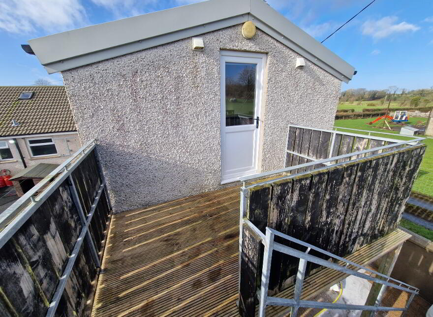 27 Thornhill Road, Antrim, BT41 2LH