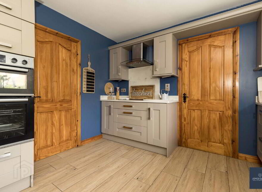 32 Gilpins Manor, Lurgan, BT66 8AG