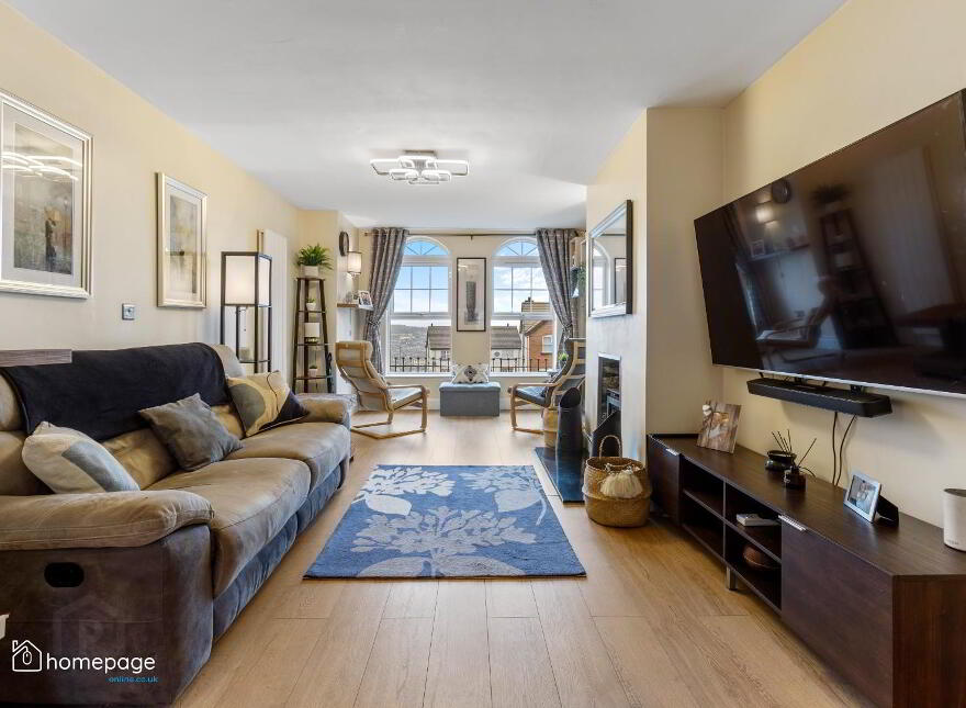 8 Foxhill, Waterside, Derry / Londonderry, BT47 2TN
