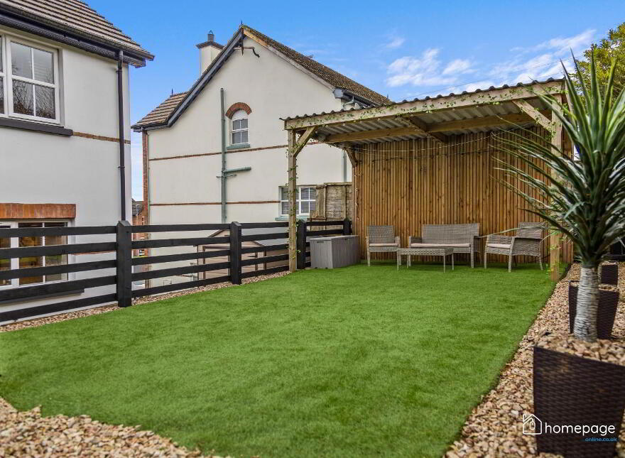 8 Foxhill, Waterside, Derry / Londonderry, BT47 2TN