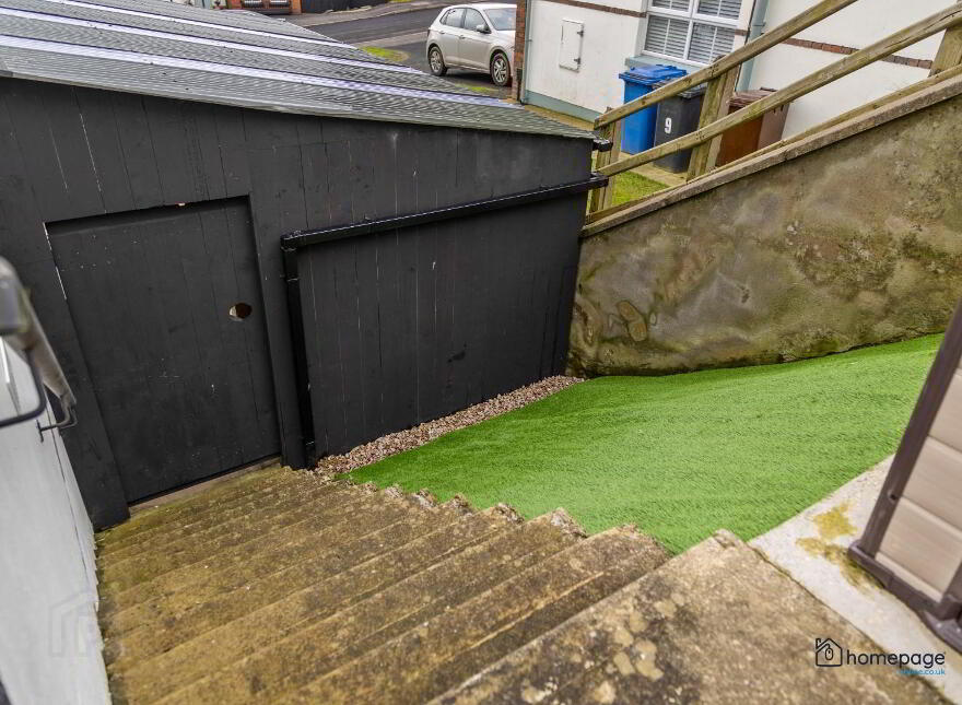 8 Foxhill, Waterside, Derry / Londonderry, BT47 2TN
