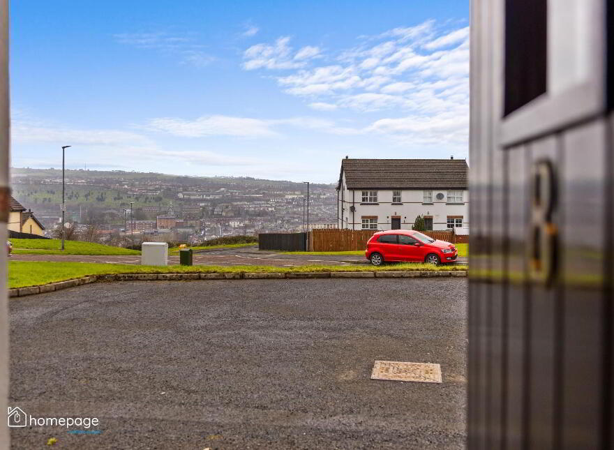 8 Foxhill, Waterside, Derry / Londonderry, BT47 2TN