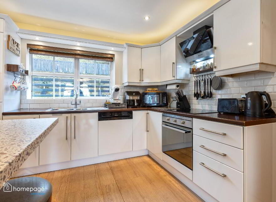 8 Foxhill, Waterside, Derry / Londonderry, BT47 2TN
