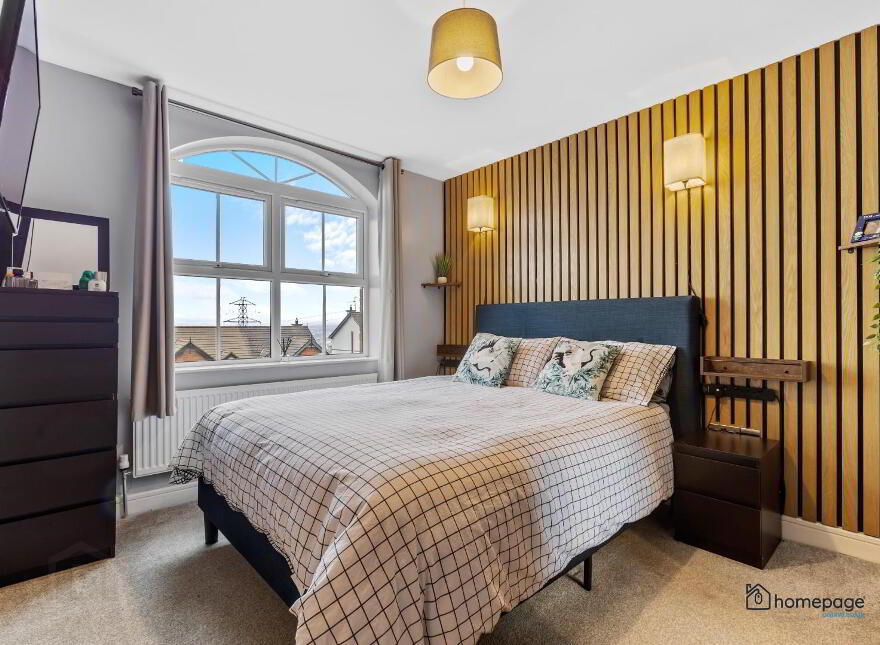 8 Foxhill, Waterside, Derry / Londonderry, BT47 2TN