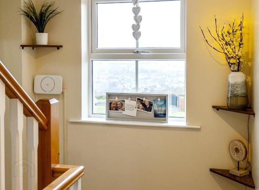 8 Foxhill, Waterside, Derry / Londonderry, BT47 2TN