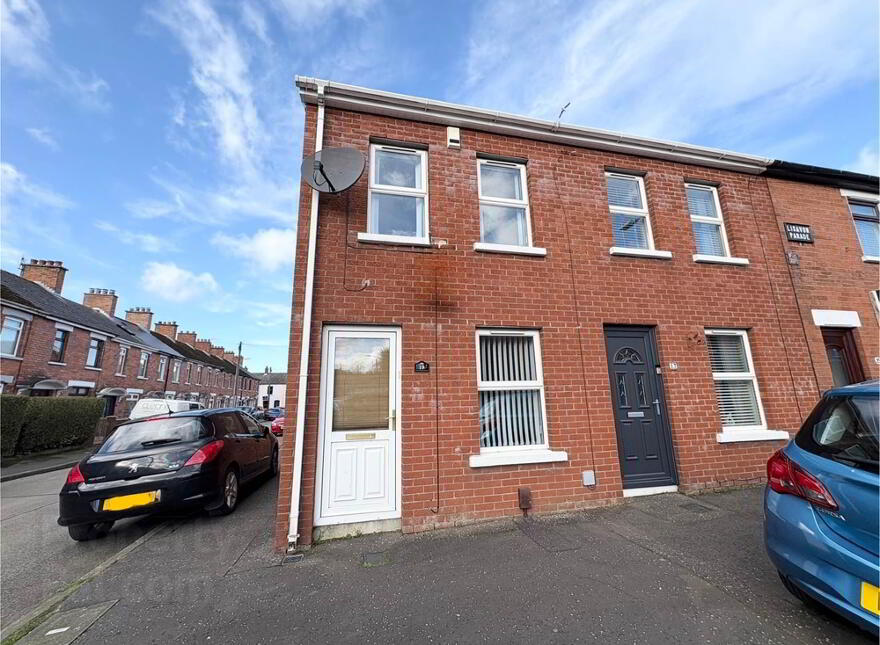 19 Lisavon Parade, Belfast, BT4 1LE photo