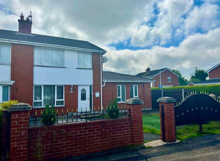 12 Tromery Park, Crumlin, BT29 4PT photo