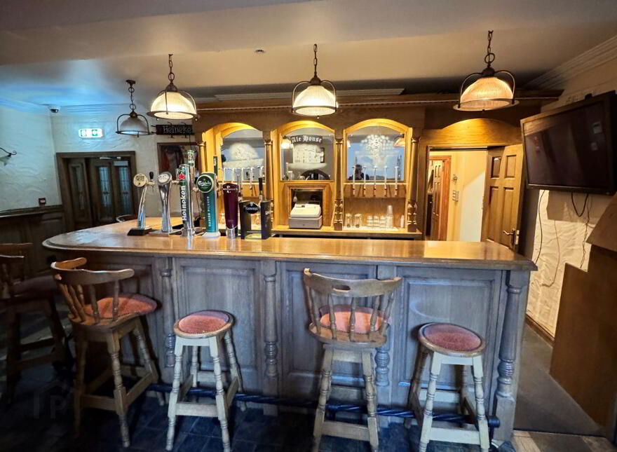 Mac's Bar, Main Street, Newbliss