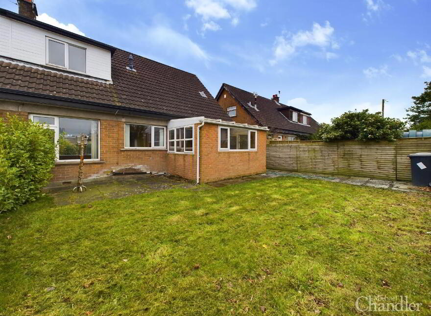 6 Ashley Park, Carryduff, Belfast, BT8 8DX