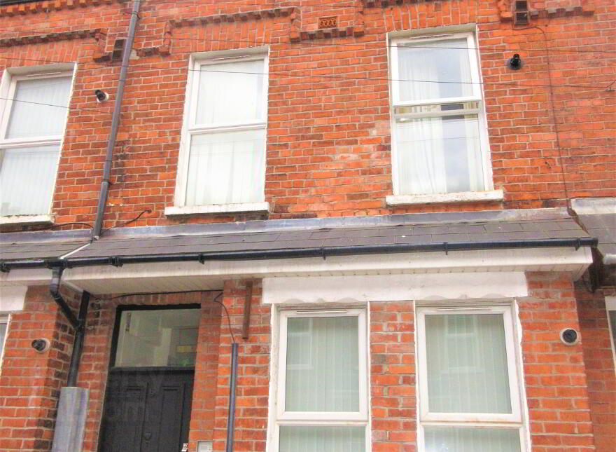 Great Apartment, 7b Canterbury Street, Belfast, Belfast, BT7 1LB photo