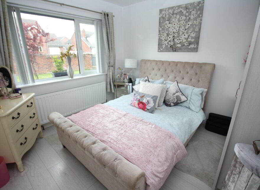 34 Trailcock Road, Carrickfergus, BT38 7NU