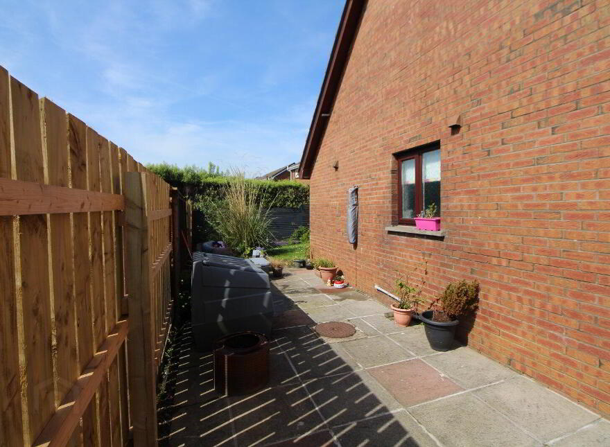 34 Trailcock Road, Carrickfergus, BT38 7NU