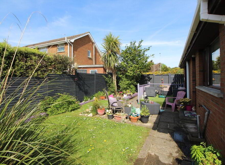 34 Trailcock Road, Carrickfergus, BT38 7NU