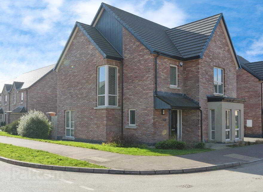 2 Woodbrook Manor, Lisburn, BT28 0AD photo