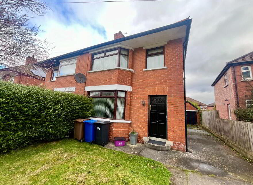 86 Knockbreda Park, Belfast, BT6 0HG photo