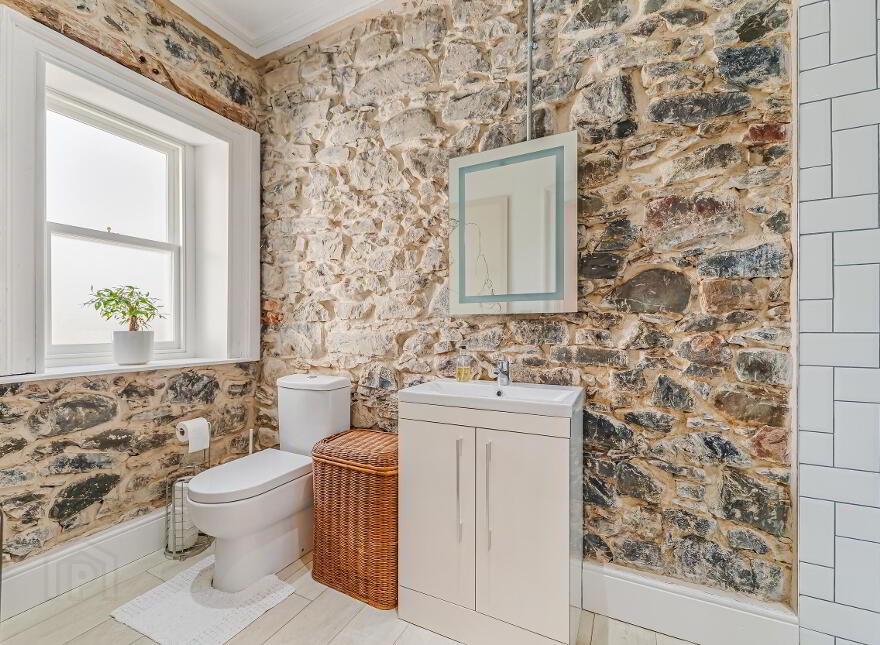 36 High Street, Donaghadee, BT21 0AQ