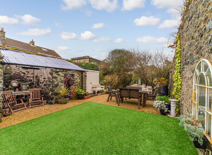 36 High Street, Donaghadee, BT21 0AQ