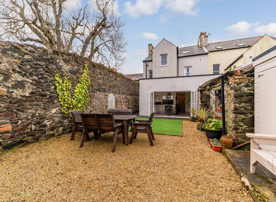 36 High Street, Donaghadee, BT21 0AQ