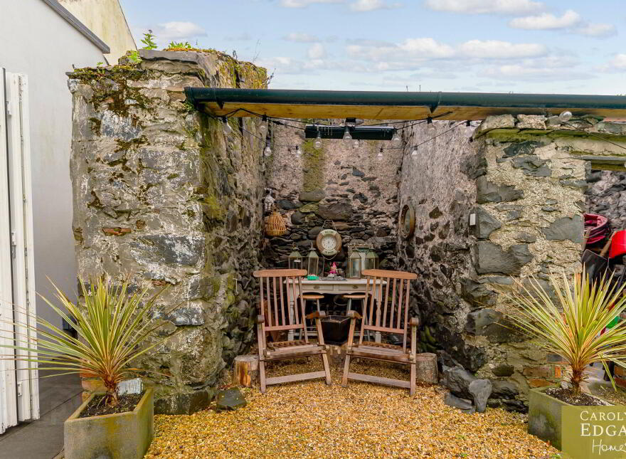 36 High Street, Donaghadee, BT21 0AQ