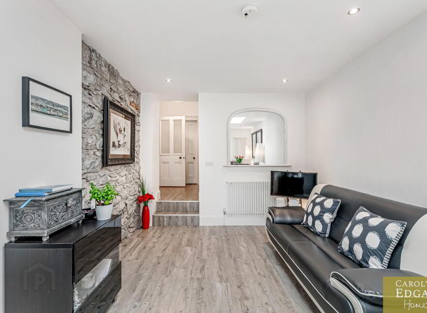 36 High Street, Donaghadee, BT21 0AQ