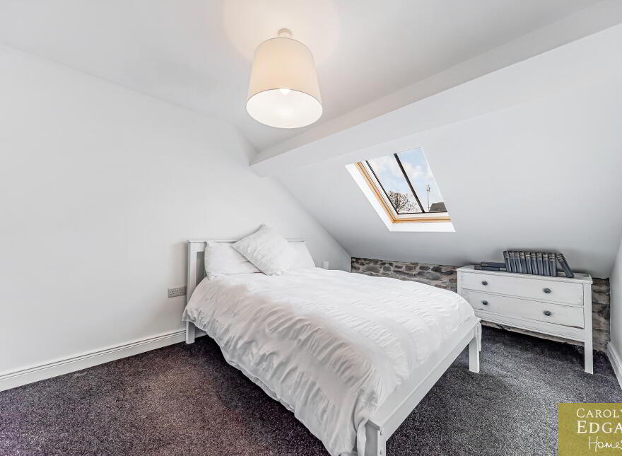 36 High Street, Donaghadee, BT21 0AQ