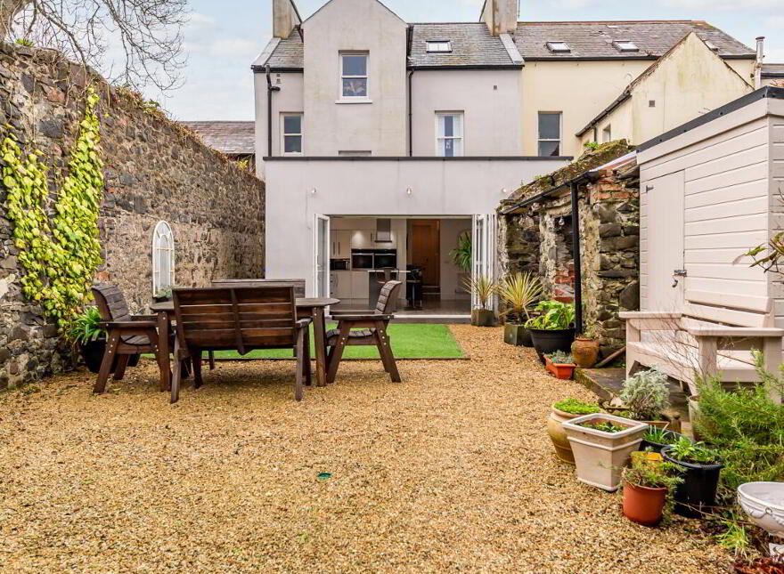 36 High Street, Donaghadee, BT21 0AQ