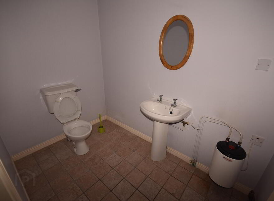 Saint Anne's Court, High Road, Letterkenny