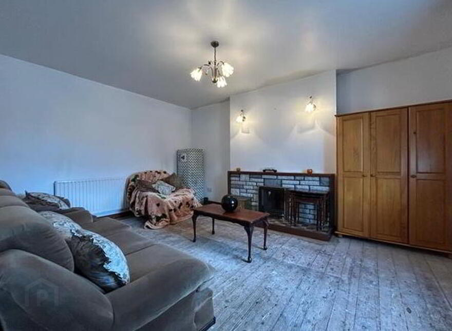 Loughlynn, Castlerea, F45R890