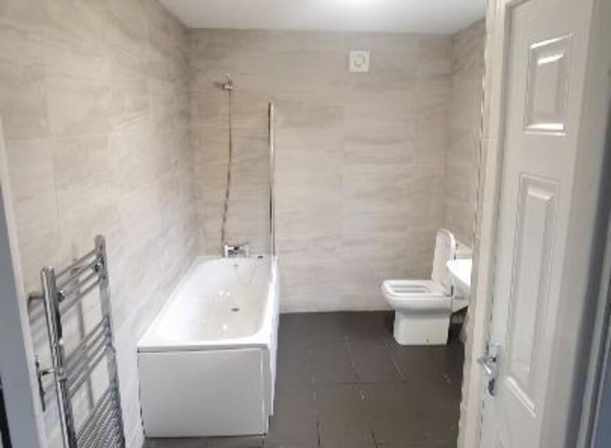 7 Tavanagh Street, Belfast, BT12 6JL