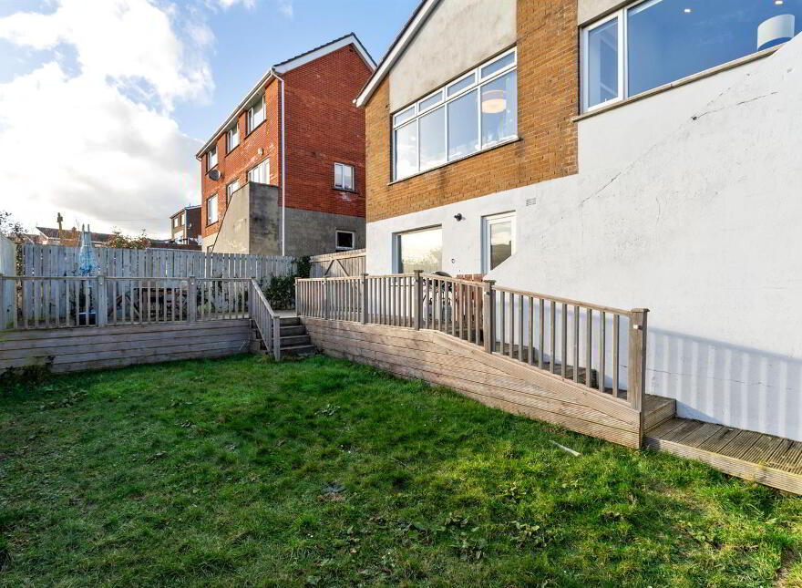 16 Londonderry Gardens, Comber, Newtownards, BT23 5EZ