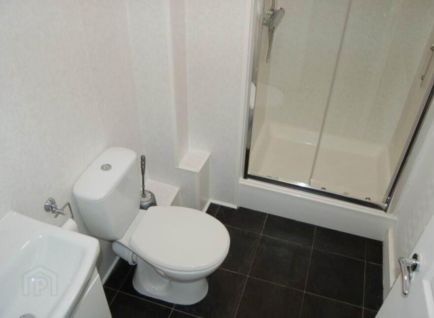 1 Bloomfield Place, 1a Ravenscroft Street, Belfast, BT5 5BE